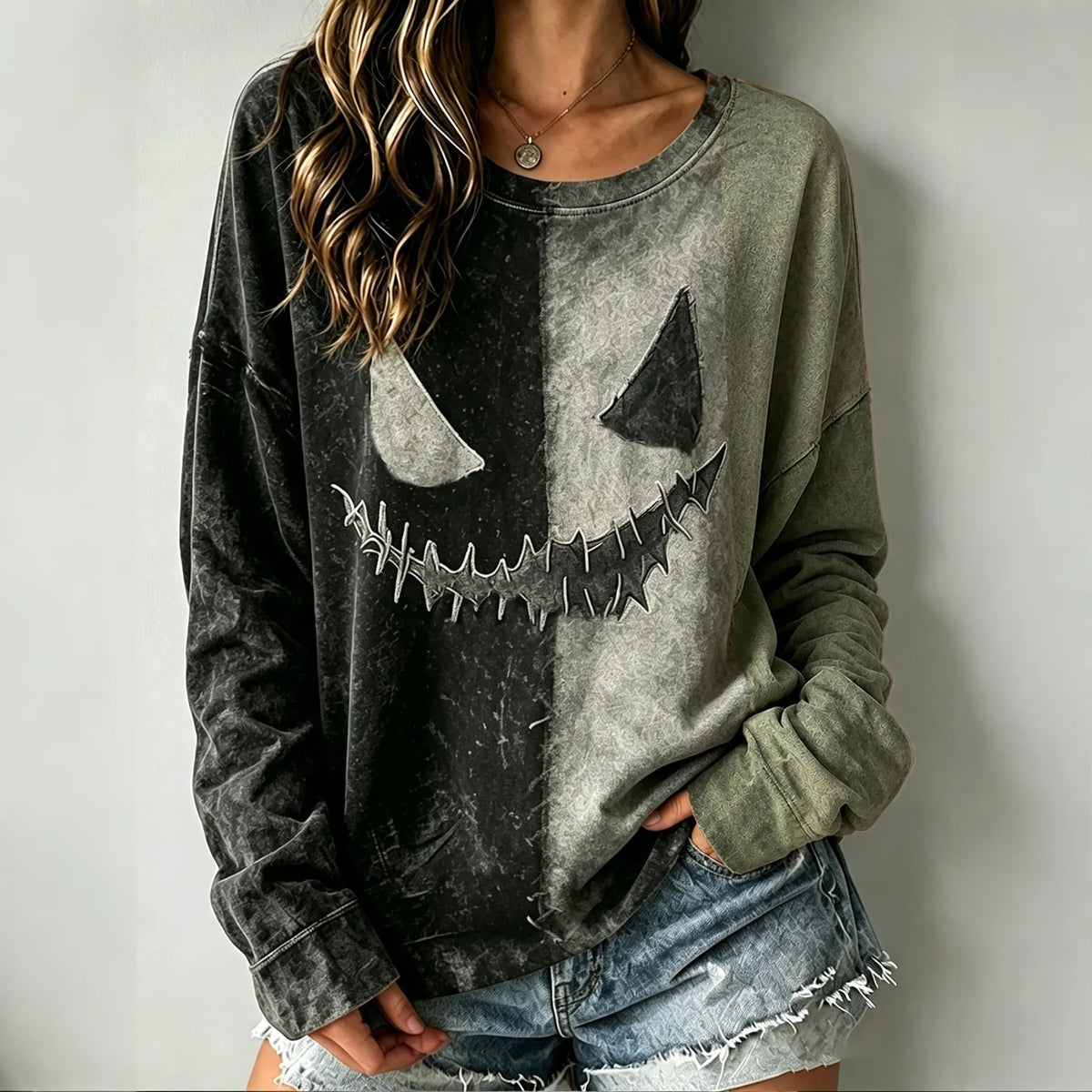 Women's Halloween Scary Face Ghost Color Blocking Art Print Casual Sweatshirt